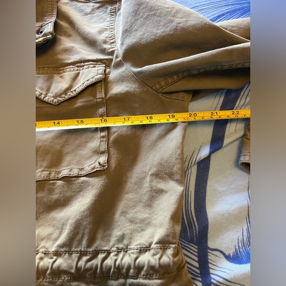 One of a kind upcycled Utility jacket with Bob Marley print. - Picture 4 of 6